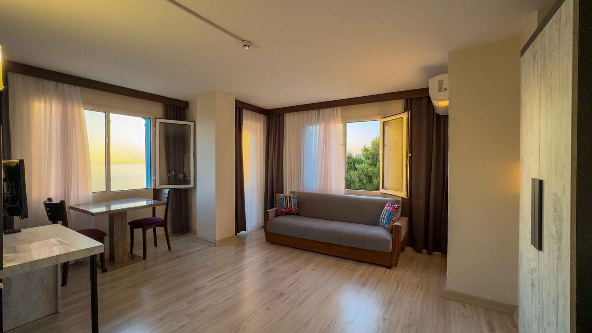 La Bella Suit Otel Kusadasi Exterior photo